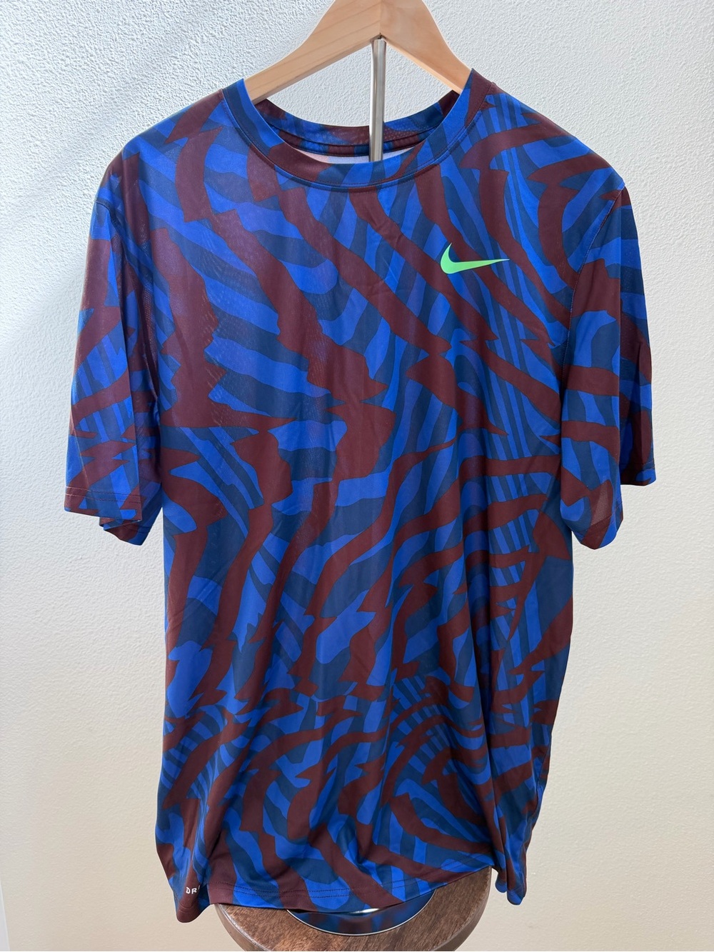 Nike Men’s Blue & Burgundy Abstract Print Short Sleeve Tee with Neon Swoosh